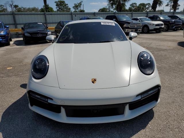 83680964-2021-porsche-911_5