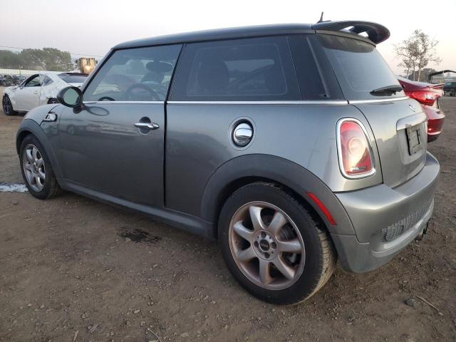 83704054-2010-mini-cooper_2