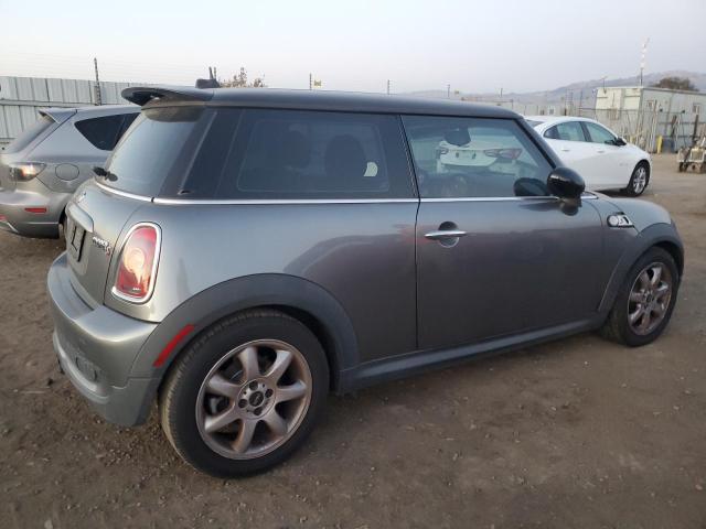 83704054-2010-mini-cooper_3