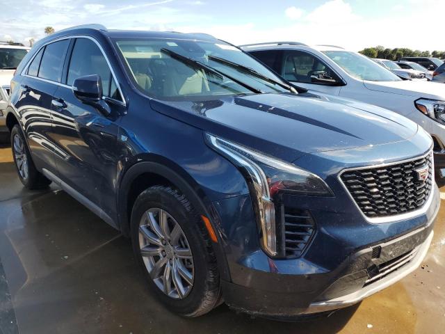 83716004-2021-cadillac-xt4_4