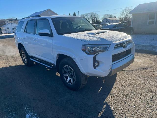 83783374-2022-toyota-4runner_4