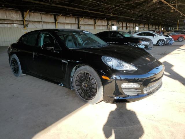 83817234-2012-porsche-panamera_4