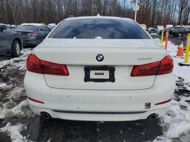 83821744-2017-bmw-5-series_6