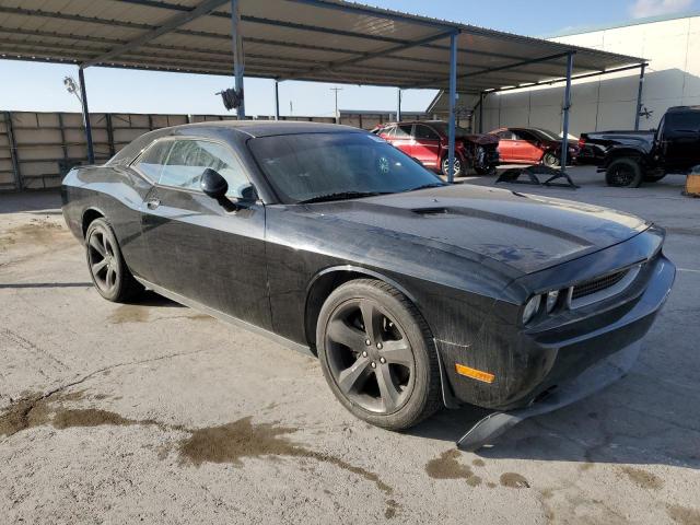 83852054-2012-dodge-challenger_4