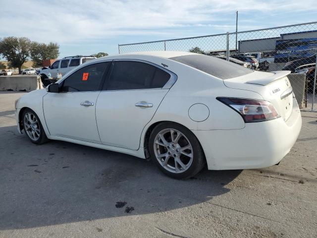 83855574-2013-nissan-maxima_2