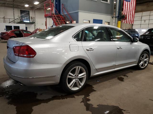 83862334-2013-volkswagen-passat_3