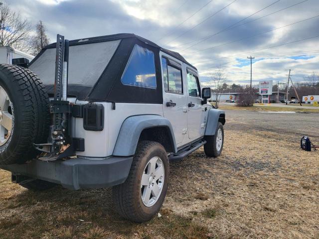 84051124-2011-jeep-wrangler_4