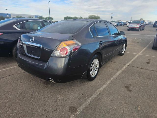 84062094-2012-nissan-altima_4