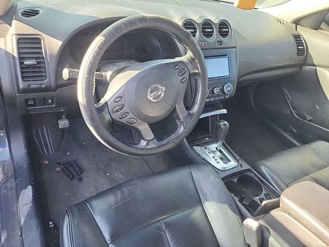 84062094-2012-nissan-altima_9