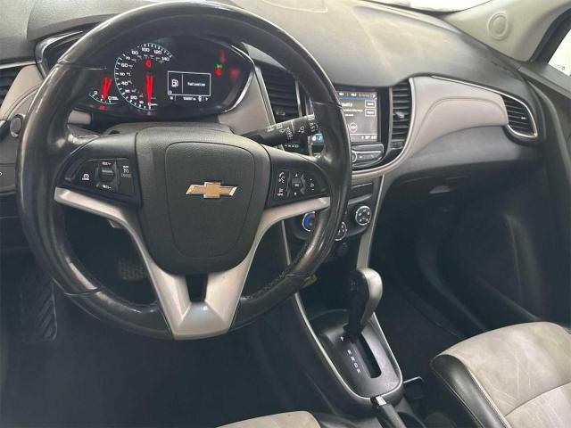 84071264-2019-chevrolet-trax_9