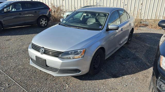 84086234-2013-volkswagen-jetta_2