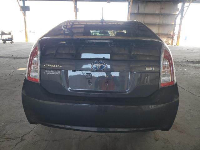 84171724-2013-toyota-prius_6