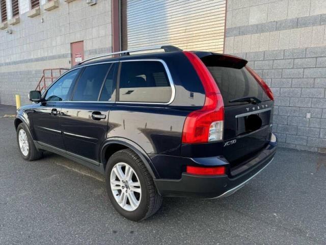 84243574-2011-volvo-xc90_3