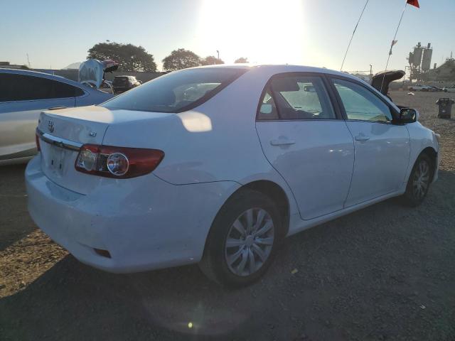 84243814-2013-toyota-corolla_3