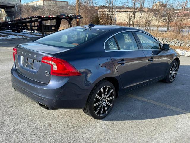 84328804-2014-volvo-s60_3