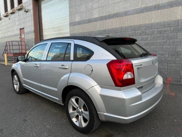 84451614-2010-dodge-caliber_3