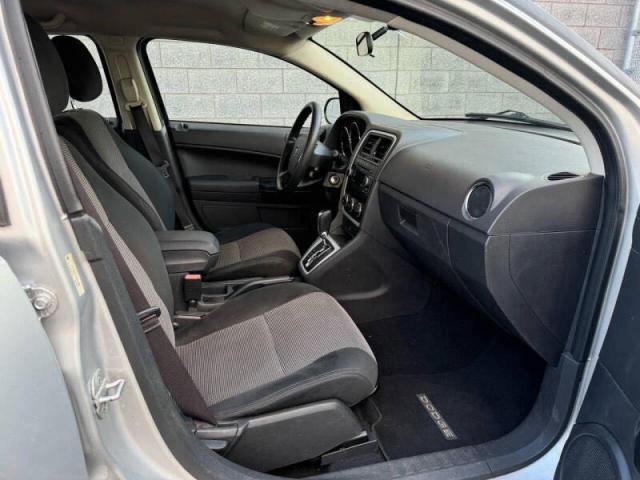 84451614-2010-dodge-caliber_5