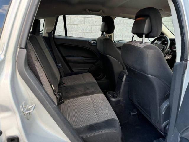 84451614-2010-dodge-caliber_6