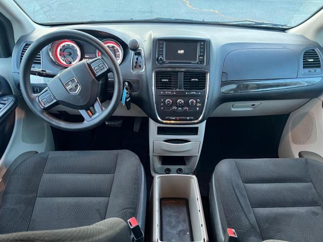 84530144-2019-dodge-caravan_9