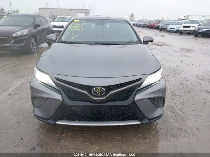 i2442460-2018-toyota-camry_13