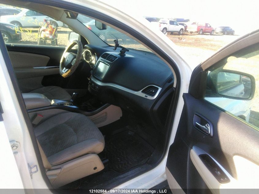 i2453893-2011-dodge-journey_5