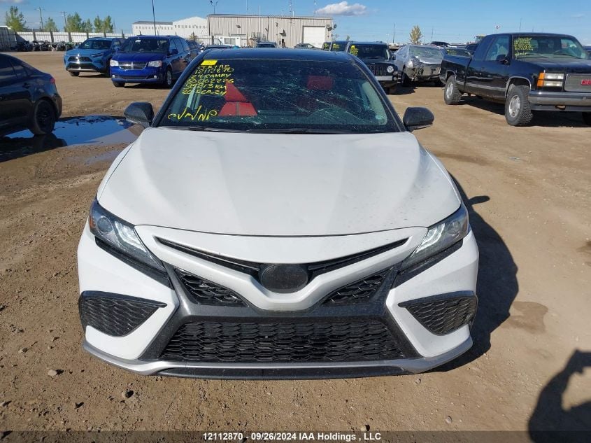 i2465188-2024-toyota-camry_13