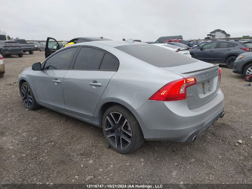 i2469399-2018-volvo-s60_3