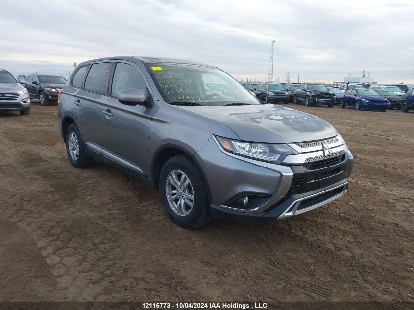 i2469431-2020-mitsubishi-outlander_1