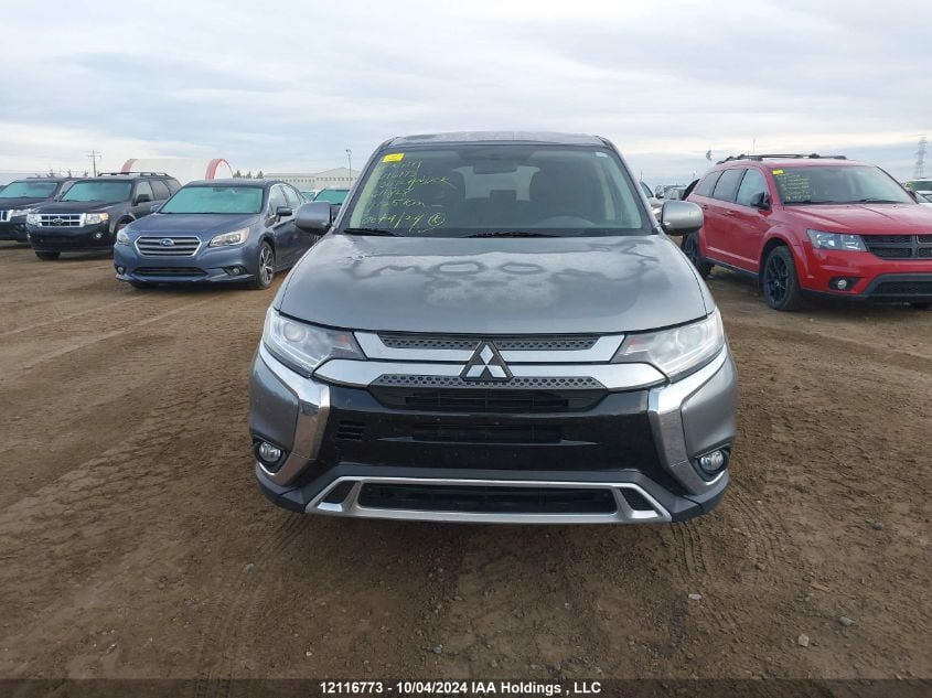 i2469431-2020-mitsubishi-outlander_13