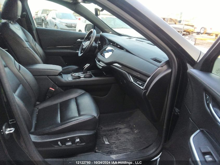 i2475873-2020-cadillac-xt4_5