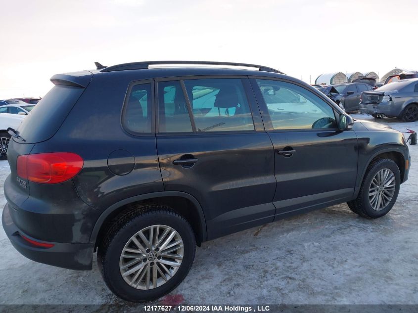 i2535482-2015-volkswagen-tiguan_13