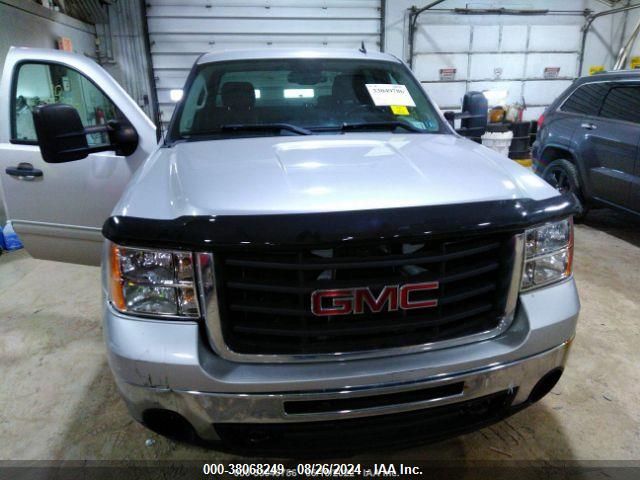 i38549251-2010-gmc-sierra-2500hd_6