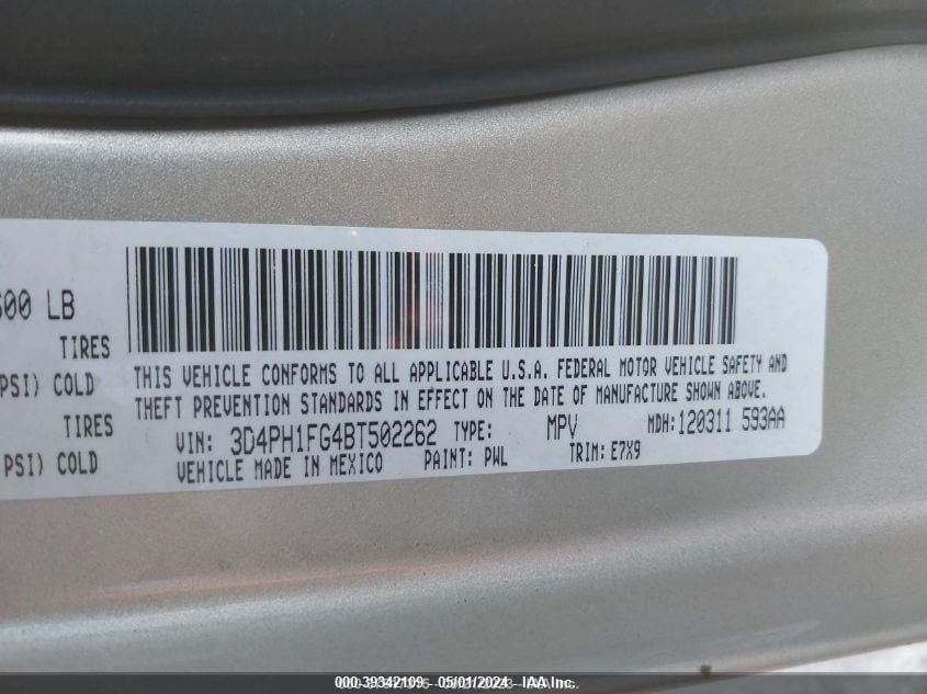 i39826949-2011-dodge-journey_8