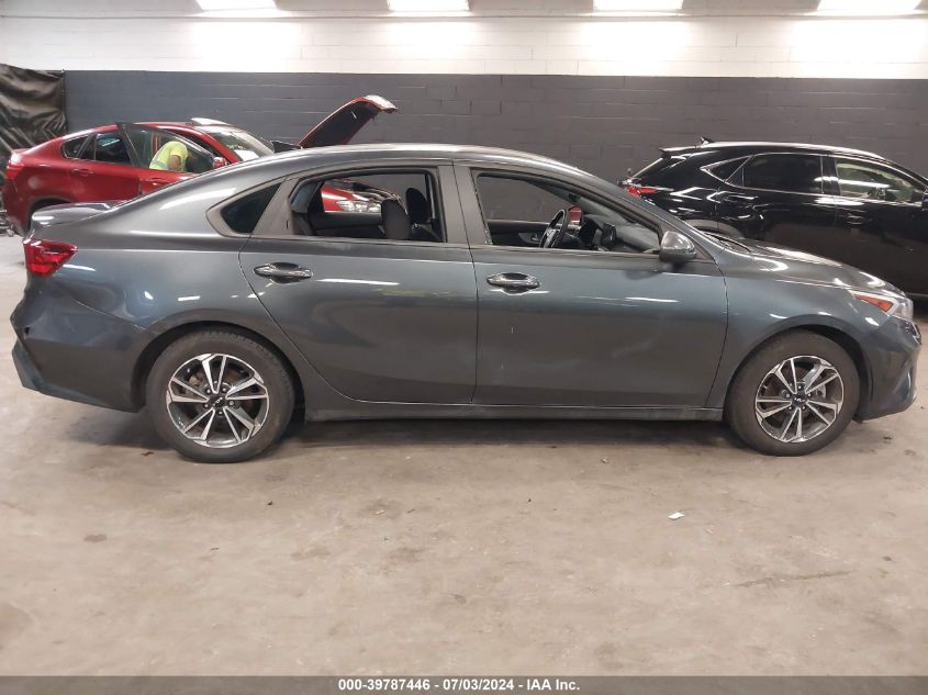 i40274157-2023-kia-forte_13