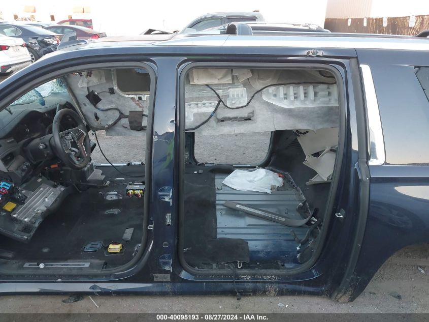 i40582859-2017-cadillac-escalade-esv_14