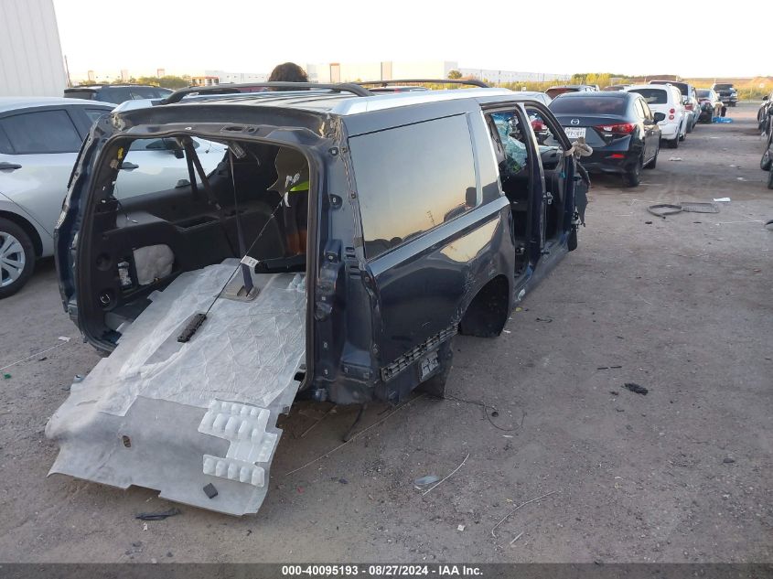 i40582859-2017-cadillac-escalade-esv_4