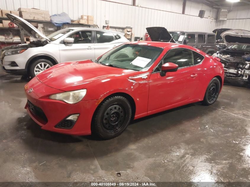 i40596533-2013-scion-fr-s_2