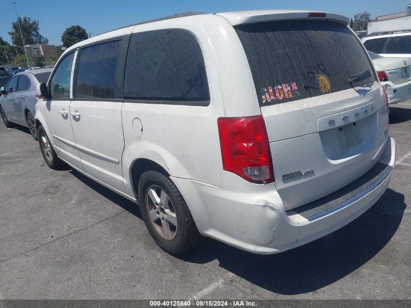 i40613587-2012-dodge-grand-caravan_3