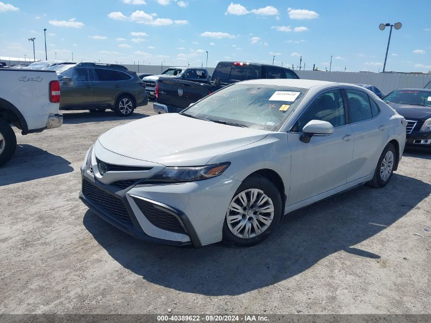 i40878194-2023-toyota-camry_2