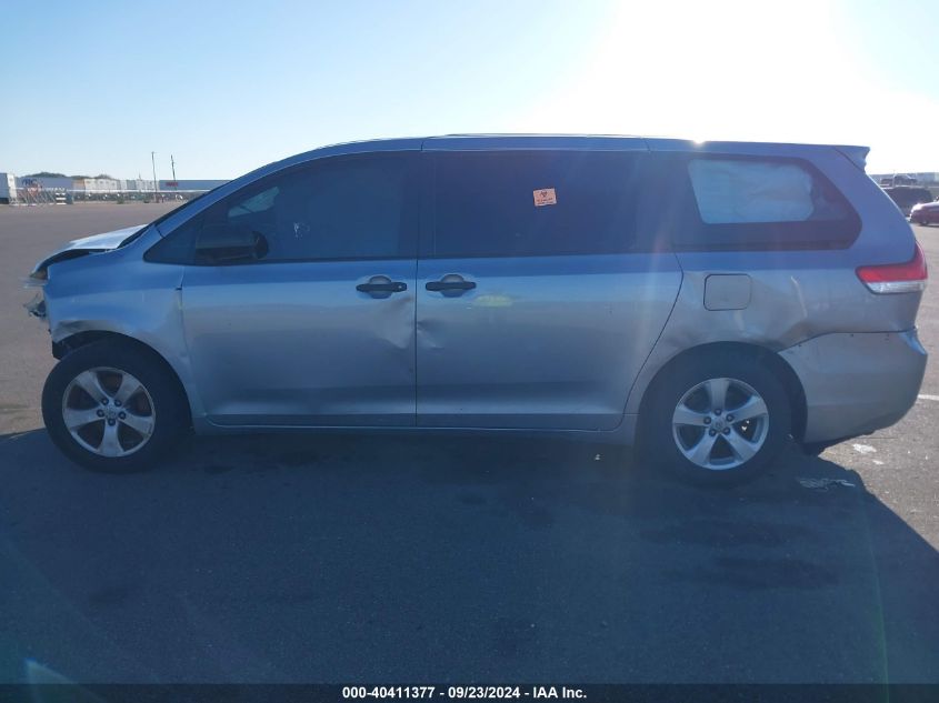 i40899980-2013-toyota-sienna_14