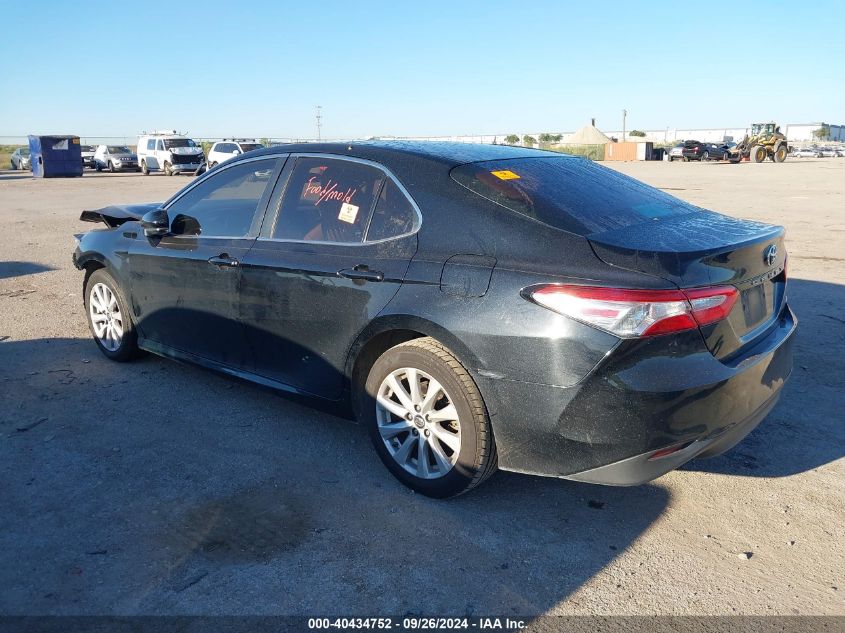 i40923379-2018-toyota-camry_3