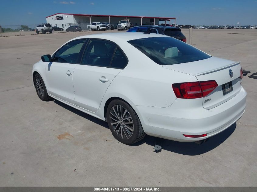 i40940375-2015-volkswagen-jetta_3