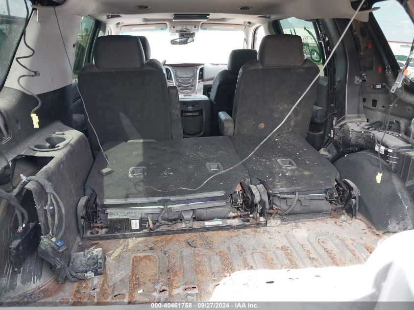 i40950444-2015-cadillac-escalade-esv_19
