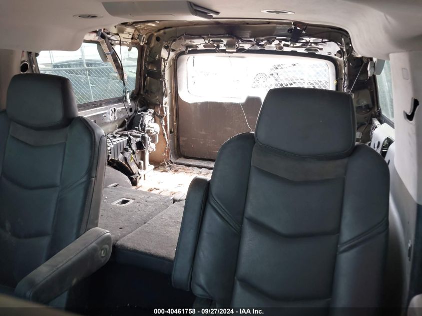 i40950444-2015-cadillac-escalade-esv_21