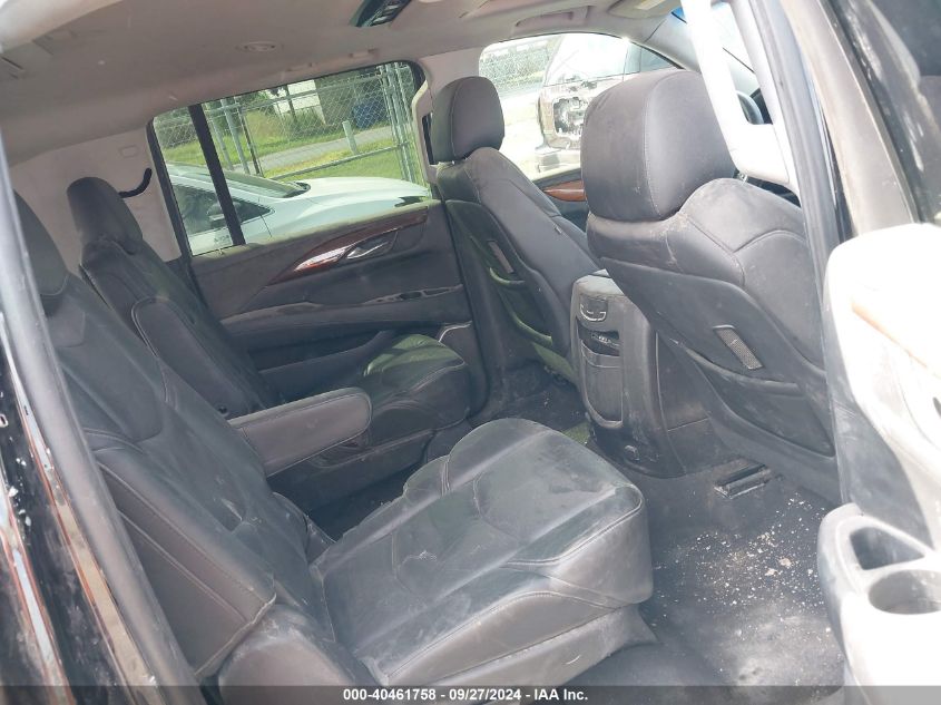 i40950444-2015-cadillac-escalade-esv_8
