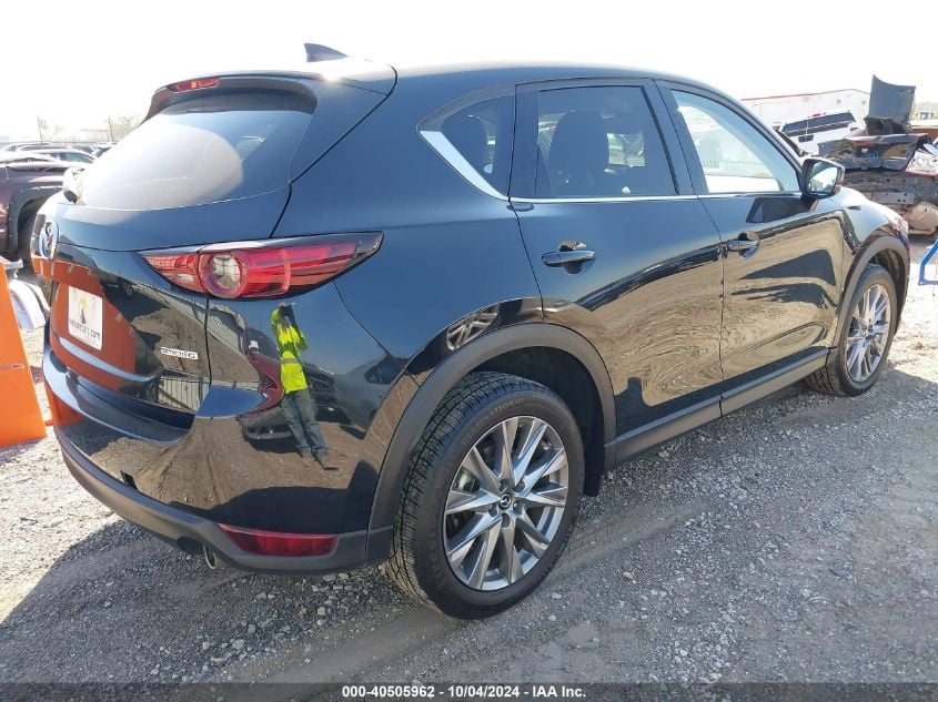 i40994690-2021-mazda-cx-5_4