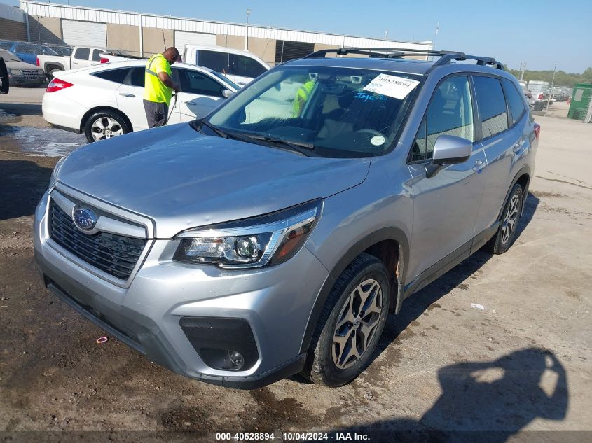 i41017653-2019-subaru-forester_2