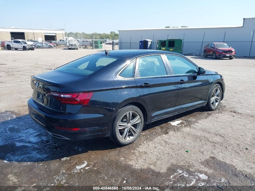 i41035335-2020-volkswagen-jetta_4