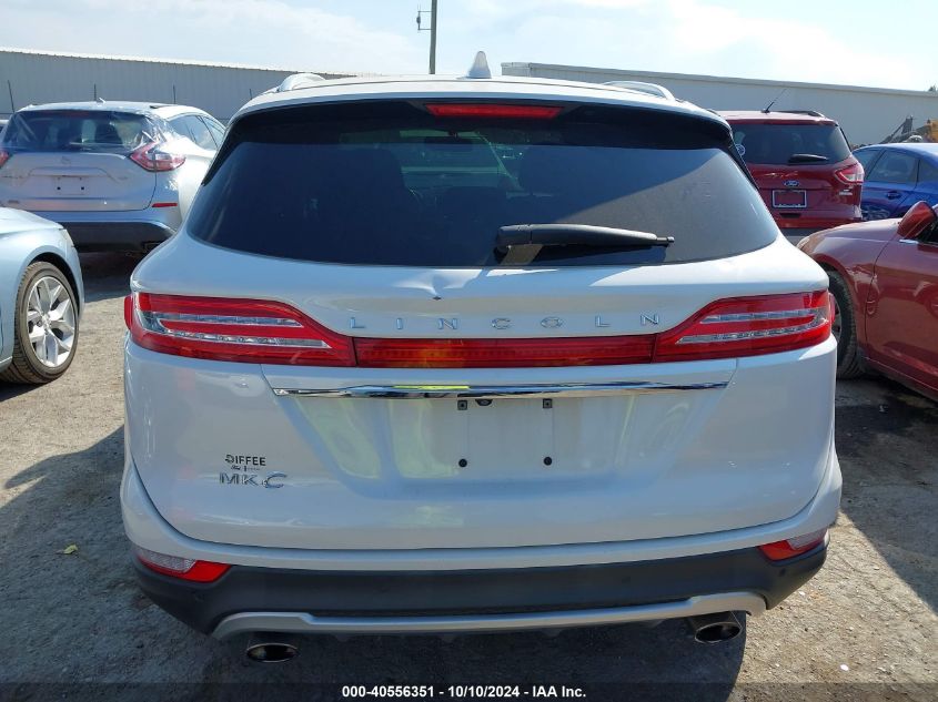 i41045159-2019-lincoln-mkc_16