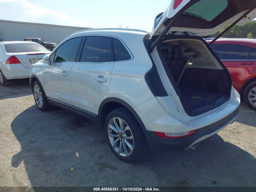 i41045159-2019-lincoln-mkc_3